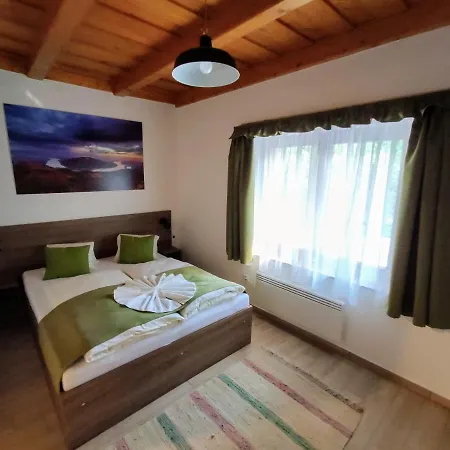 Kishid Vendeghaz Pilismarot Apartment Exterior photo
