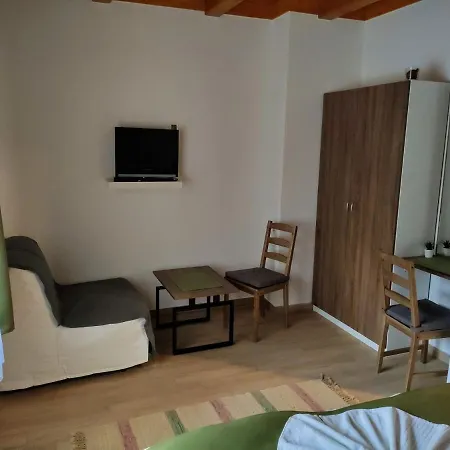 Kishid Vendeghaz Pilismarot Apartment Exterior photo